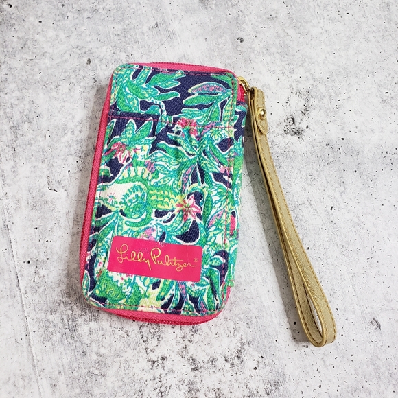 Lilly Pulitzer Trunk Show Print Carded ID Wristlet